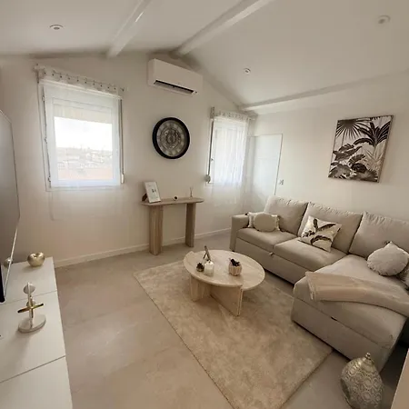 Elegance, Design, Calme, Clim Et Parking Apartment *
