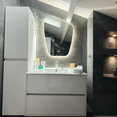 Elegance, Design, Calme, Clim Et Parking アパート