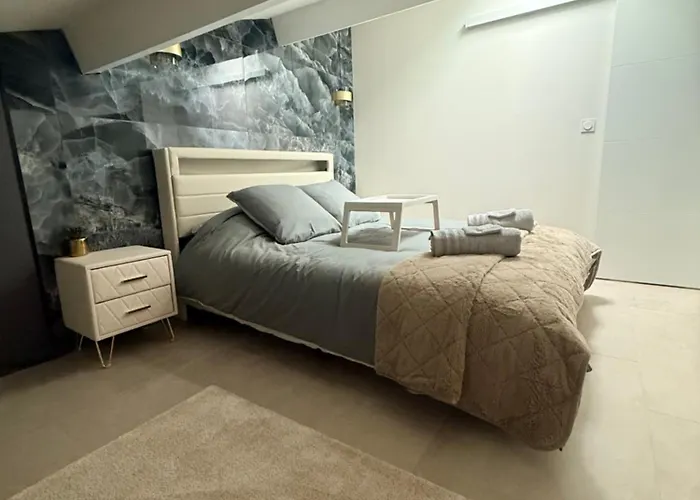 Elegance, Design, Calme, Clim Et Parking *