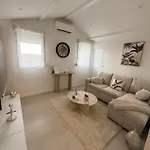 Elegance, Design, Calme, Clim Et Parking Apartamento *