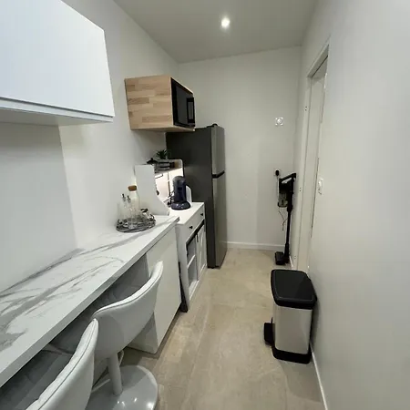 Apartment Elegance, Design, Calme, Clim Et Parking